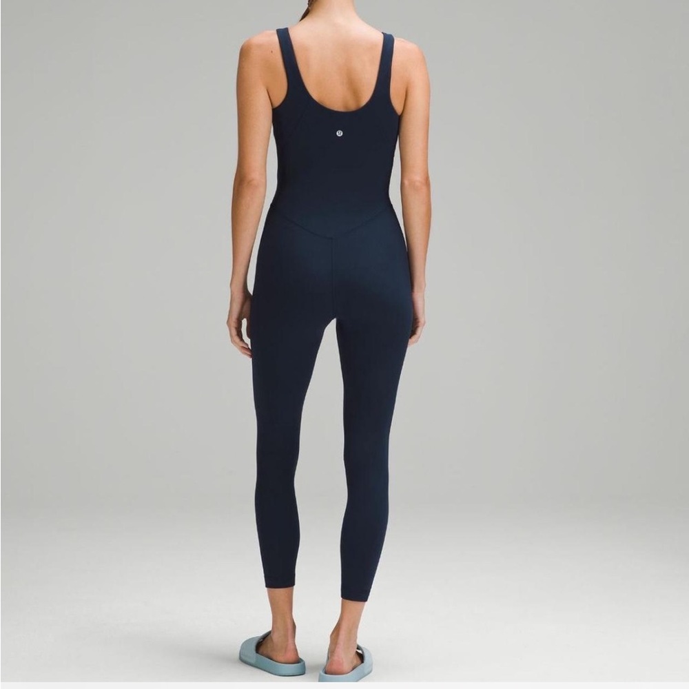 NEW $148 Lululemon align bodysuit s 4 25” - Picture 2 of 6